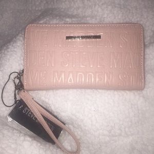 Steve Madden Pink Wristlet / Wallet / Clutch
